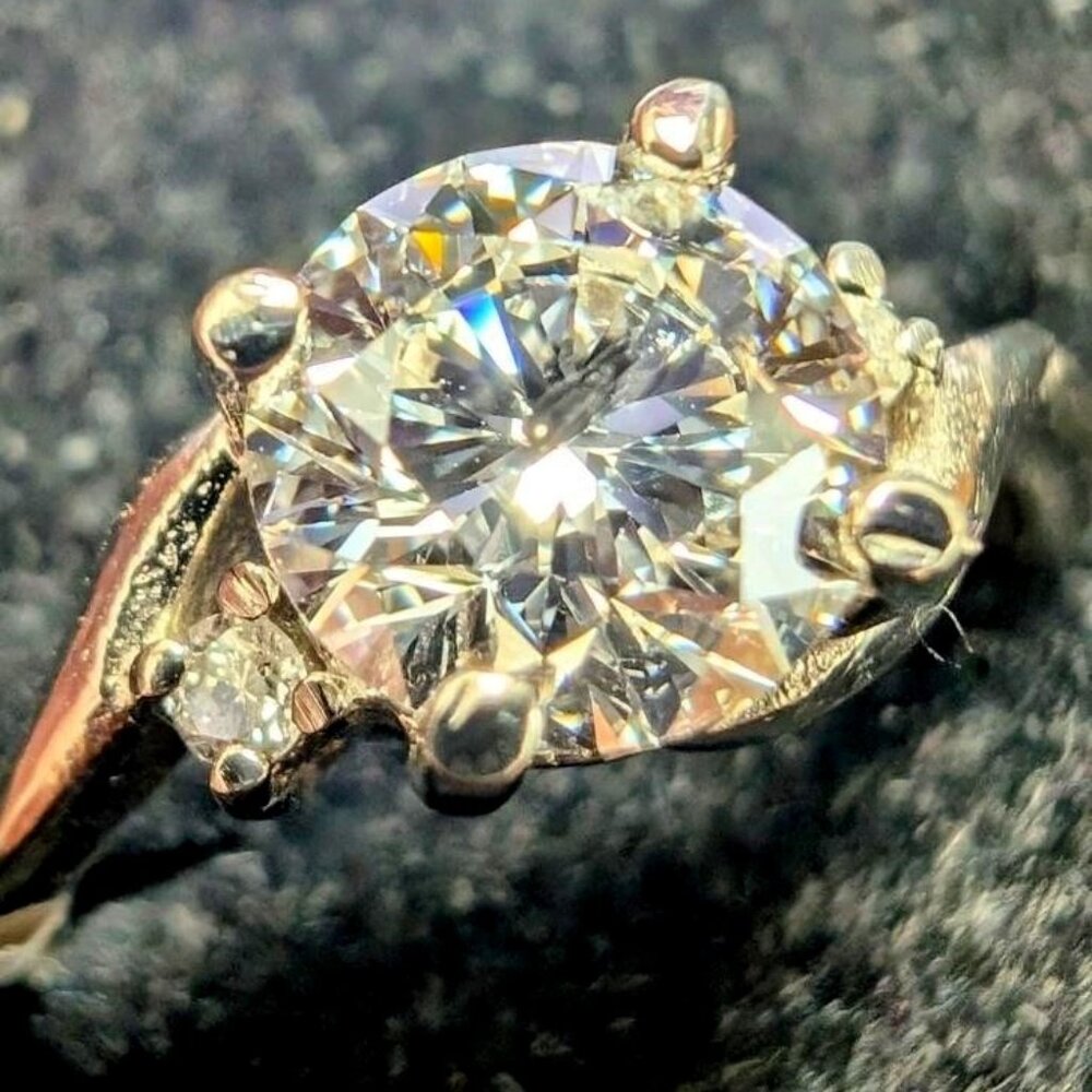 A wow piece. 14K White Gold 3G Lab Diamond 1.3Ct & Natural Dia 0.06Ct Ring